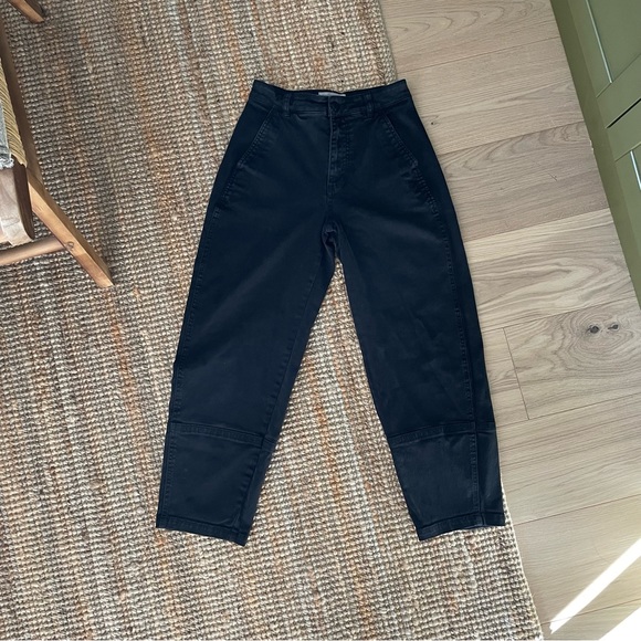 [ ❌ SOLD ] Everlane Black Utility Barrel Pants - Regular (0) - Picture 9 of 12